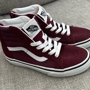 Vans kids Sk8-Hi Maroon High-Top Sneakers with White Details size 2.5